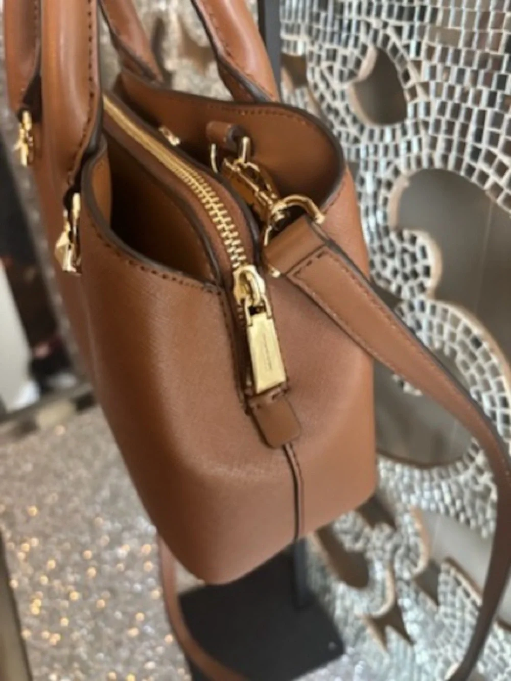💕Michael Kors Brown Small Leather Dome Satchel